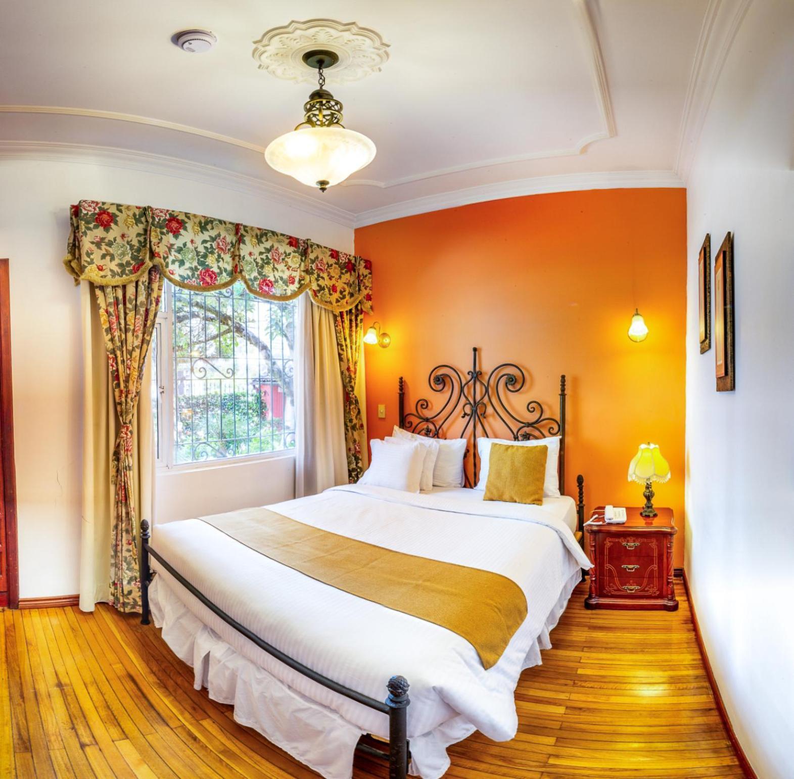 Casa Aliso Hotel Boutique Quito Exterior photo